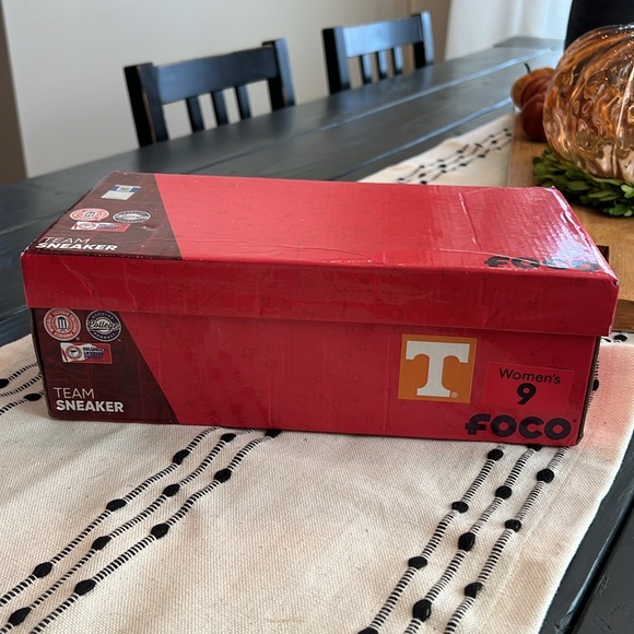 CLEARANCE New Foco Tennessee Volunteers Sneaker - Picture 9 of 11